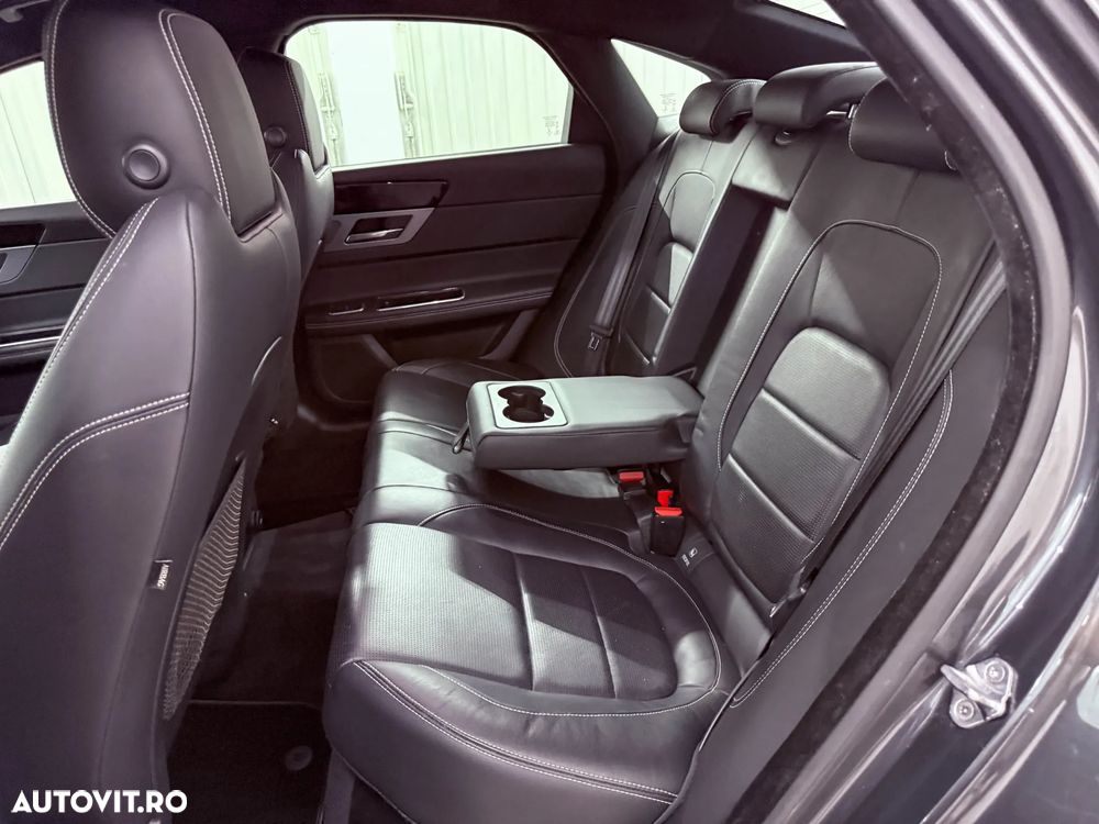 Jaguar XF E-Performance Aut. R-Sport - 8
