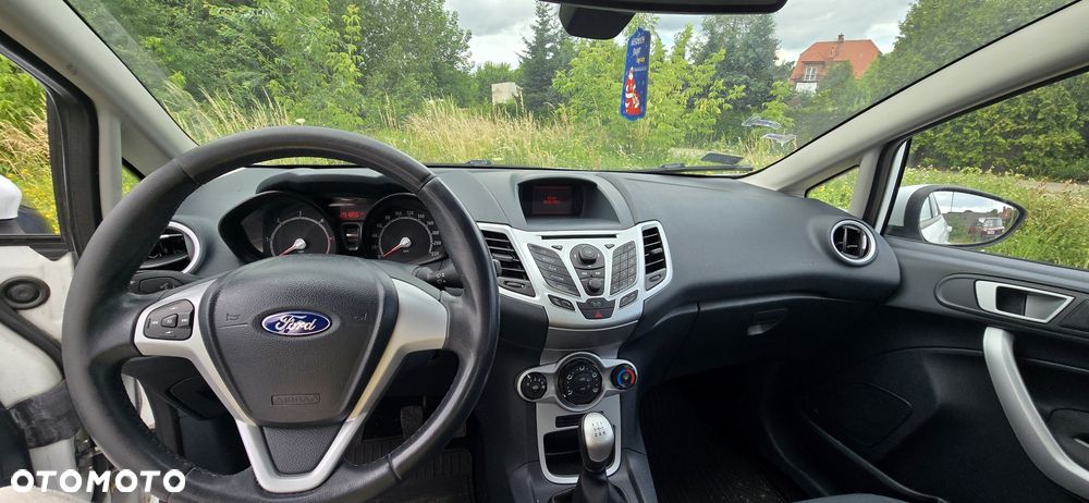 Ford Fiesta - 5