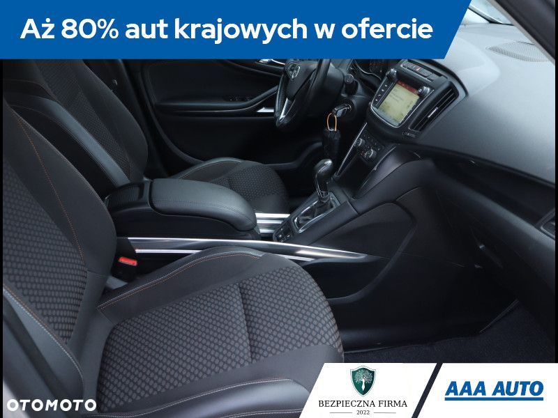 Opel Zafira - 10