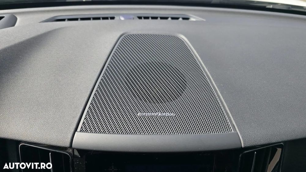 Volvo XC 60 D4 AWD Geartronic Momentum - 8