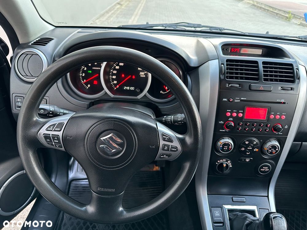 Suzuki Grand Vitara - 10