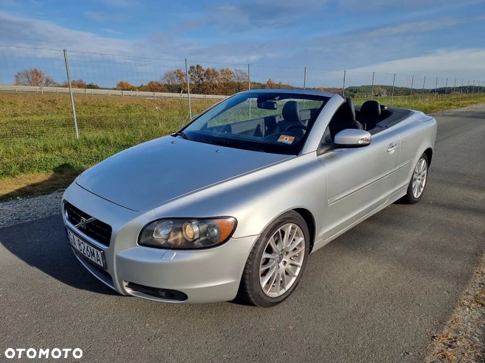 Volvo C70 - 25