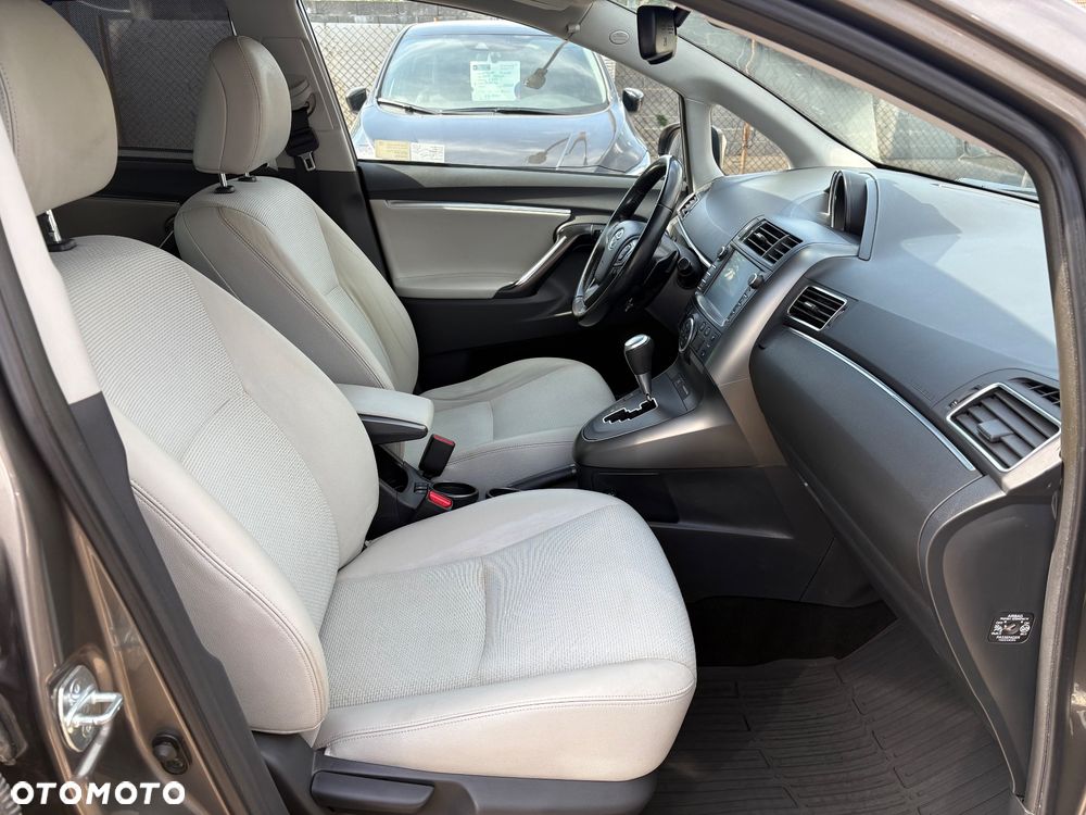 Toyota Verso 1.8 Prestige MS EU6 - 20
