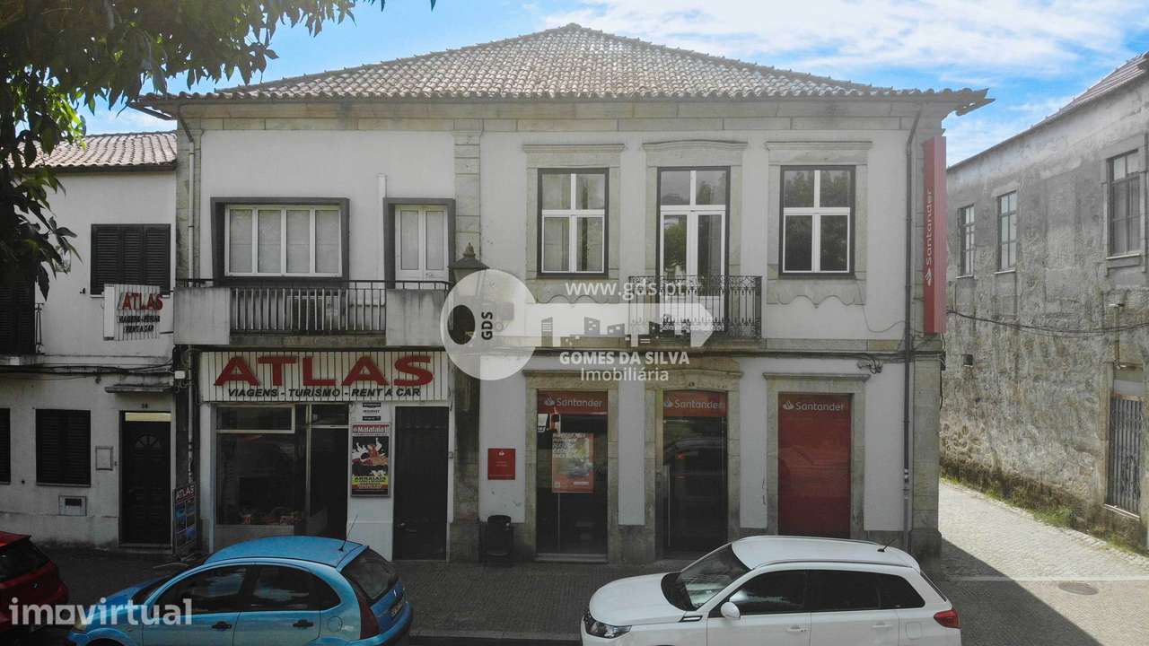 Dois prédios no centro de Vila Verde - Grande imagem: 3/24
