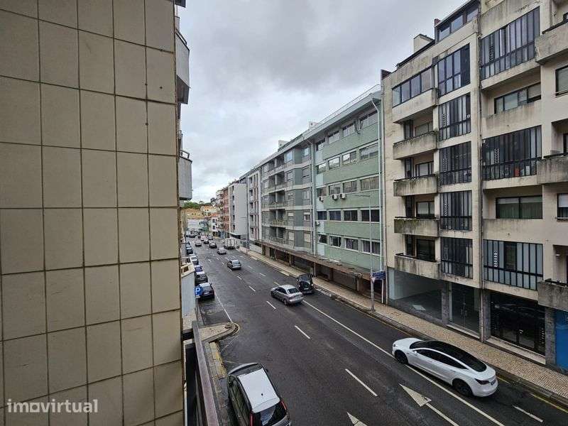 Apartamento T1 para Arrendamento, Rua Faria Guimaraes - Grande imagem: 3/11