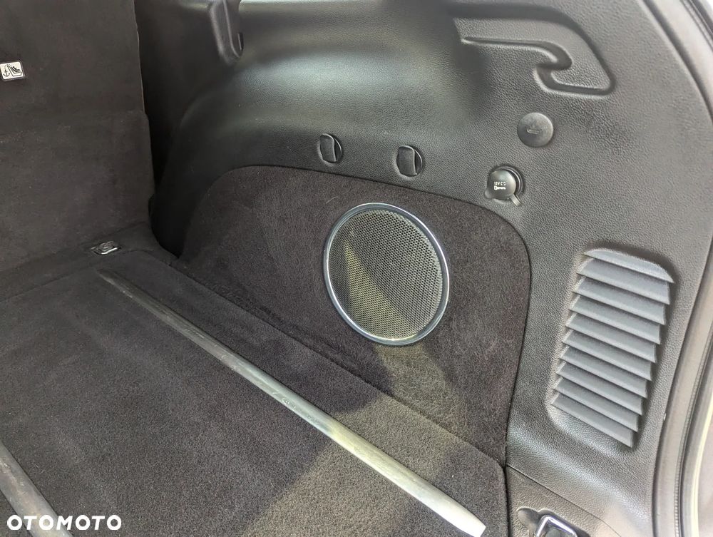 Jeep Grand Cherokee 5.7 V8 Overland Summit EU6 - 17