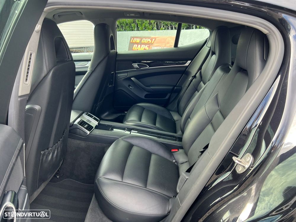 Porsche Panamera - 8
