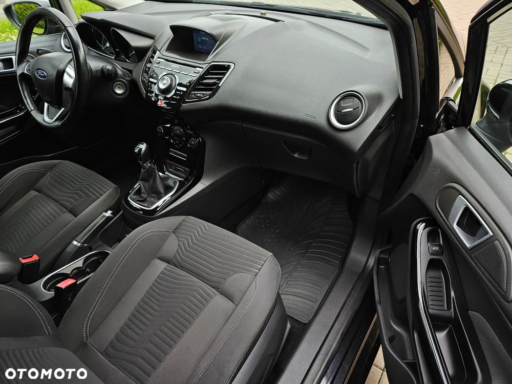 Ford Fiesta 1.0 EcoBoost Titanium - 18