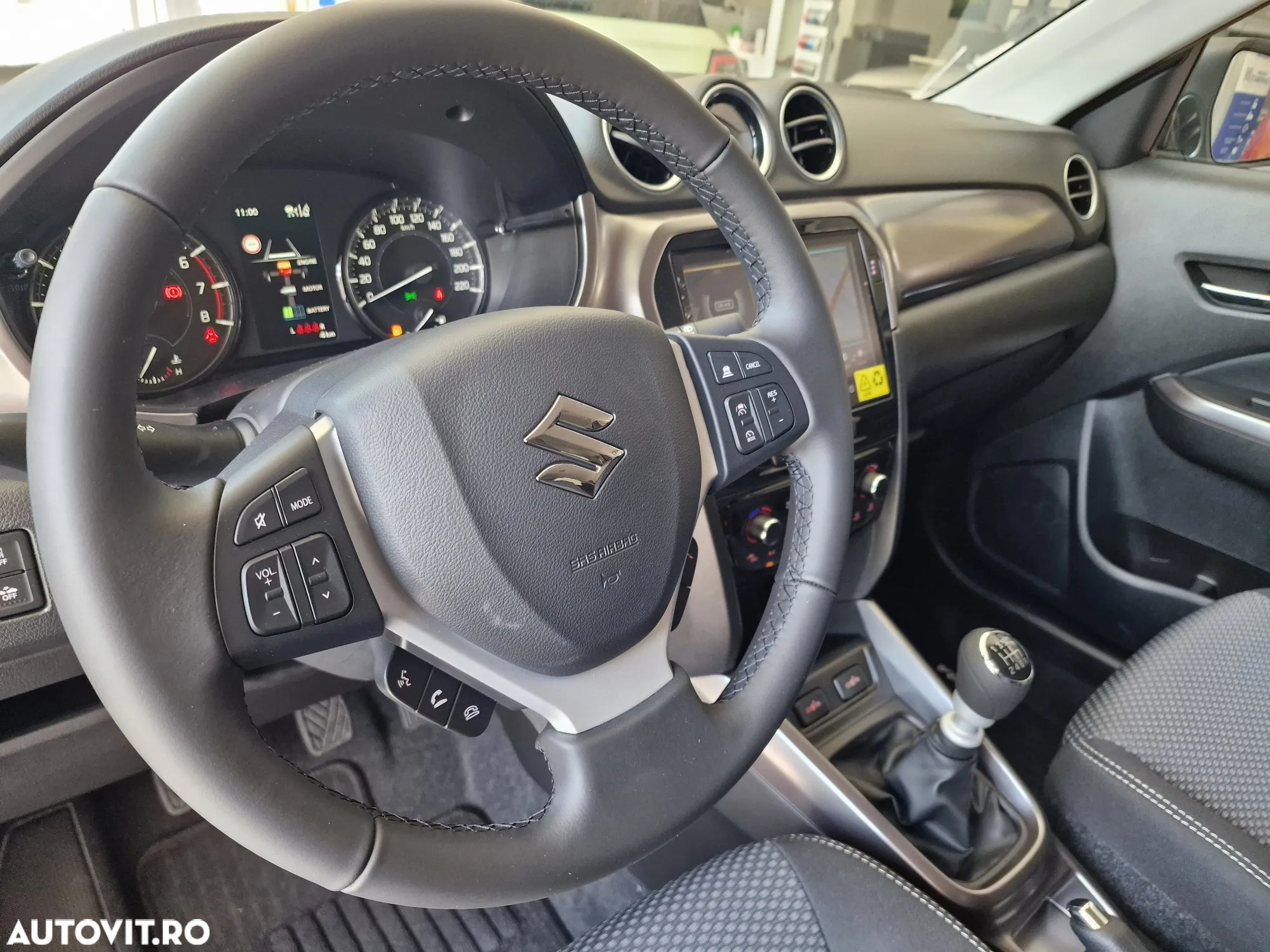 Suzuki Vitara 1.4 Boosterjet MHEV Passion - 11