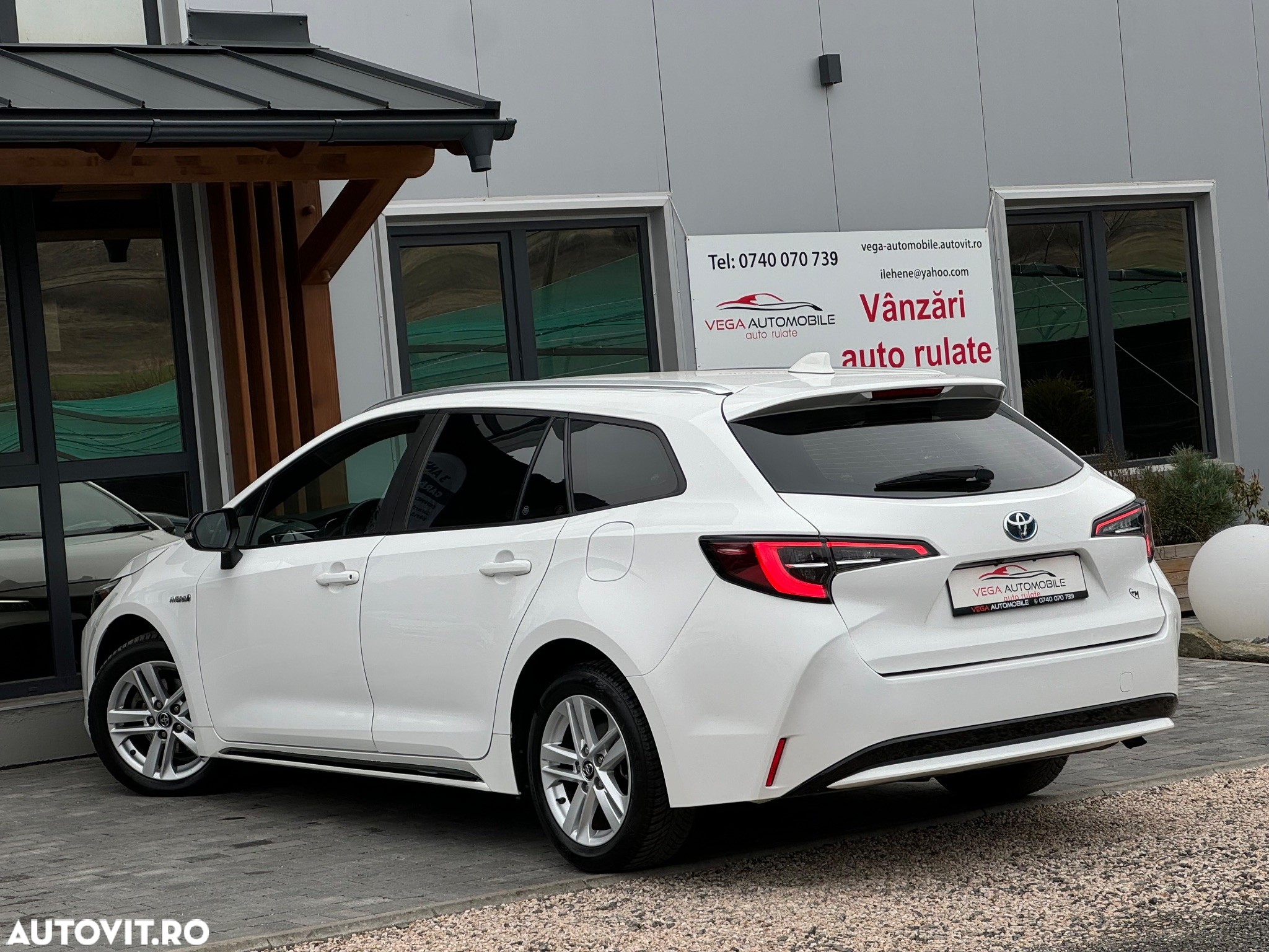 Toyota Corolla 1.8 HSD Business - 4