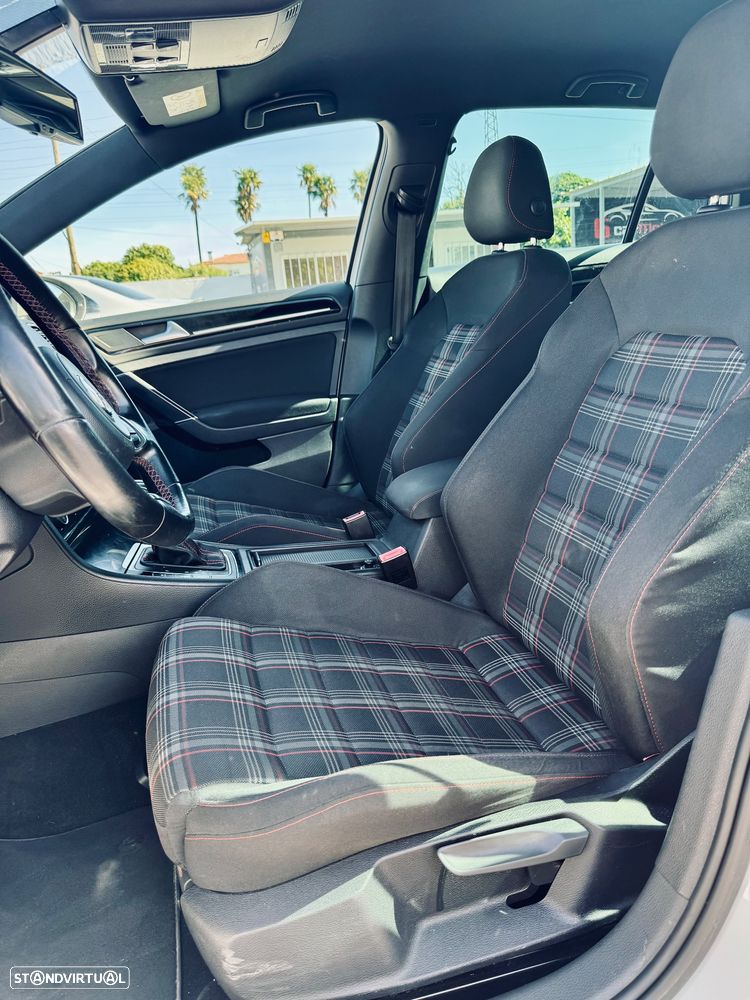 VW Golf 2.0 TSi GTi DSG - 15