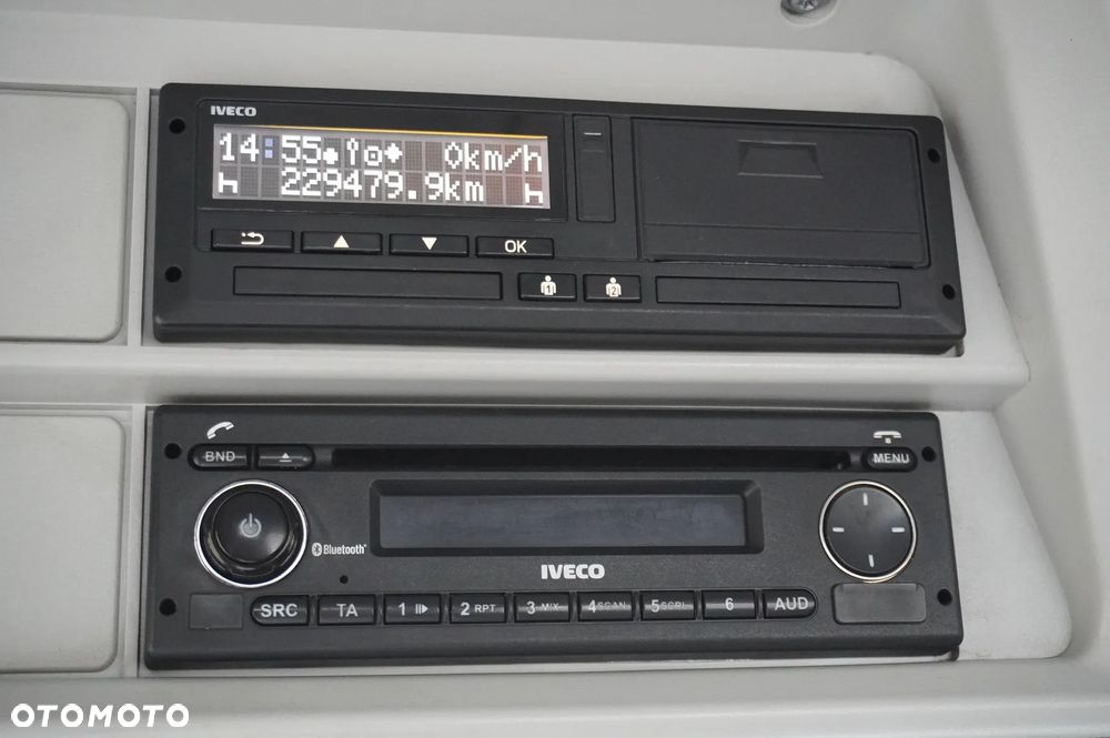 Iveco Stralis 420 8x2 / Zabudowa laweta Fiault / 2 osie skrętne / 17,6 t ładowności - 24