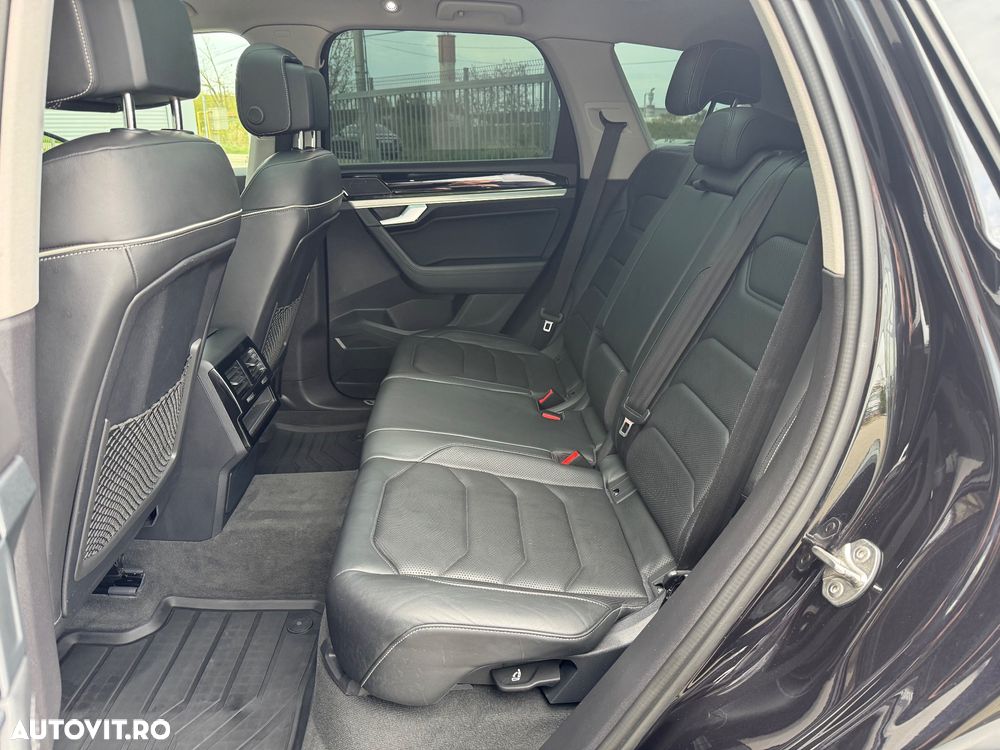 Volkswagen Touareg 3.0 V6 TDI 4Motion DPF Automatik Elegance - 16