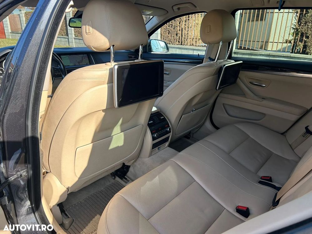 BMW Seria 5 520d xDrive AT - 23