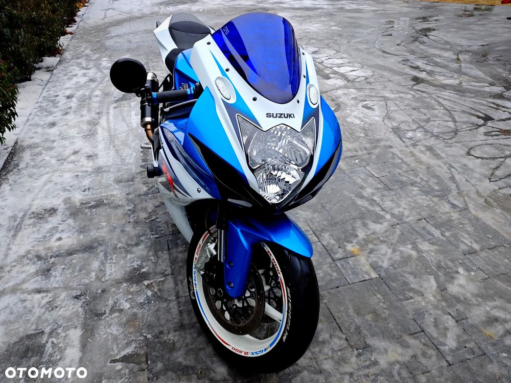 Suzuki GSX-R - 6