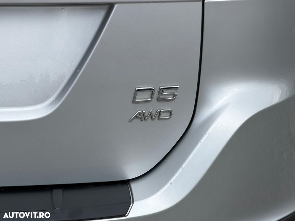 Volvo XC 60 D5AWD Ocean Race - 36