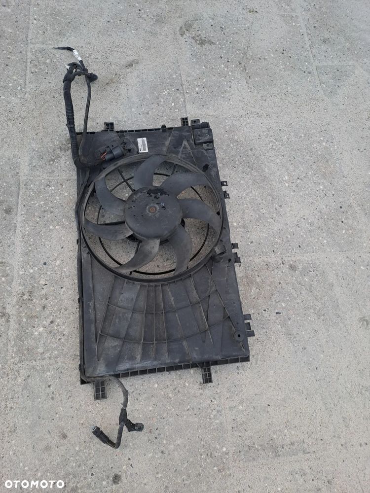 Opel Insignia A 1.8 16V wentylator chłodnicy 13220113 i inne - 1