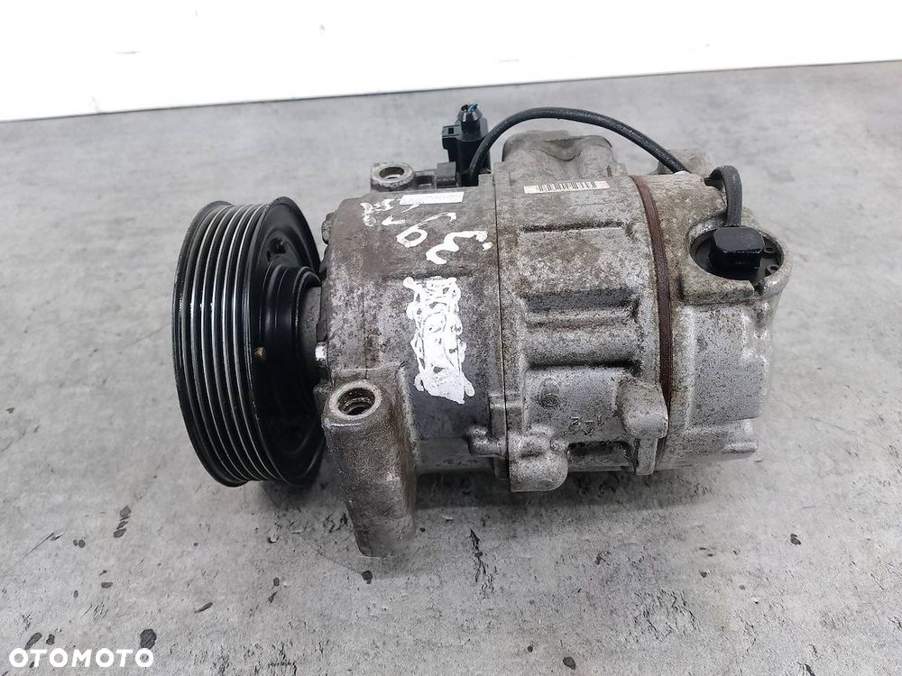 POMPA, SPRĘŻARKA KLIMATYZACJI AUDI A4 B6 447220-8412 DENSO 2.0 20V - 2