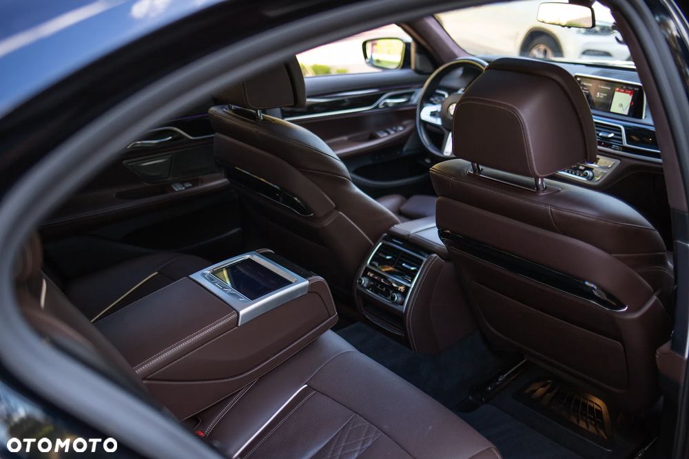 BMW Seria 7 - 23