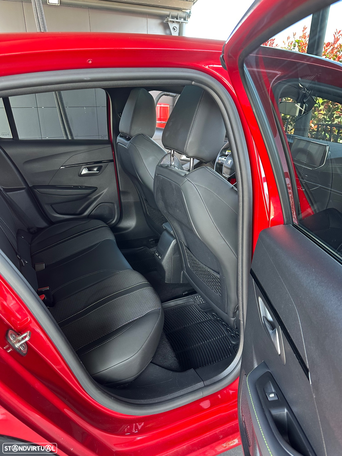 Peugeot 208 1.2 PureTech GT Line EAT8 - 13