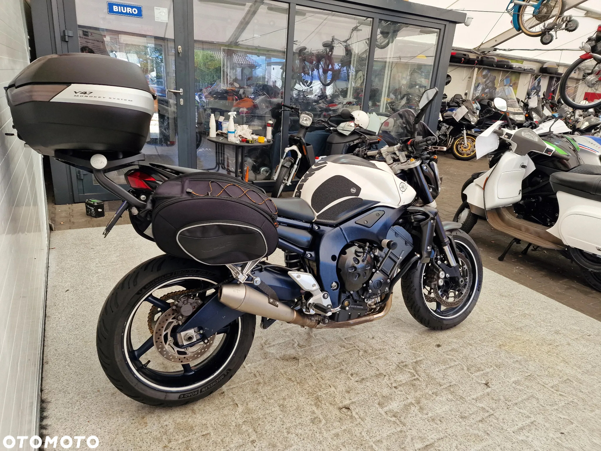 Yamaha FZ - 17