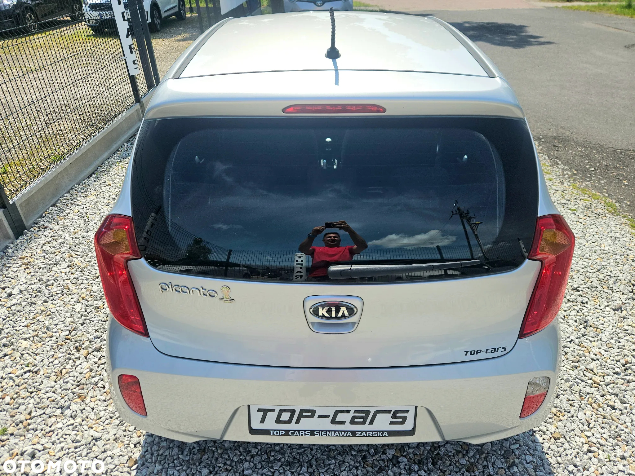 Kia Picanto 1.0 Dream Team Edition - 2