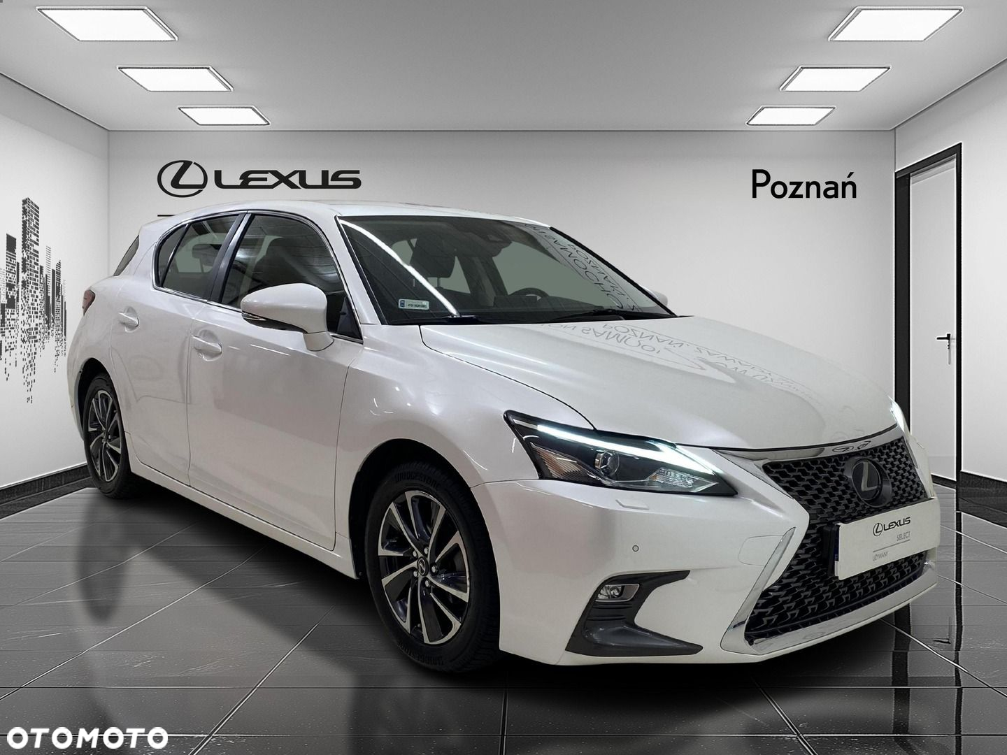 Lexus CT - 8