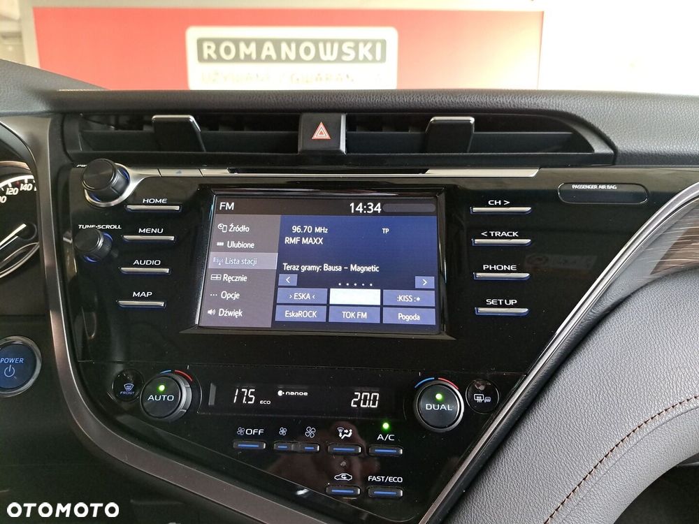 Toyota Camry 2.5 Hybrid Comfort CVT - 16