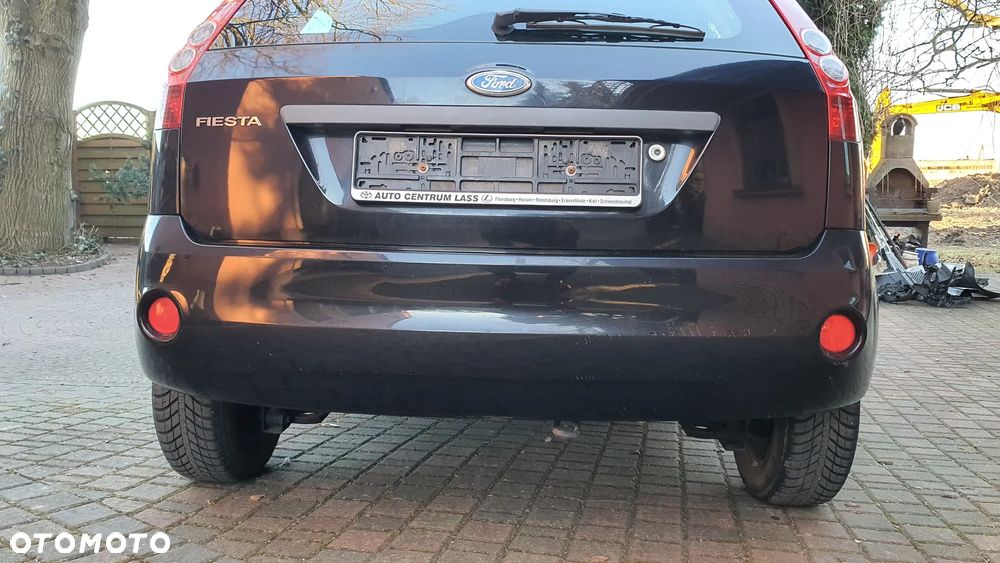 Ford Fiesta 1.3 Ambiente - 19