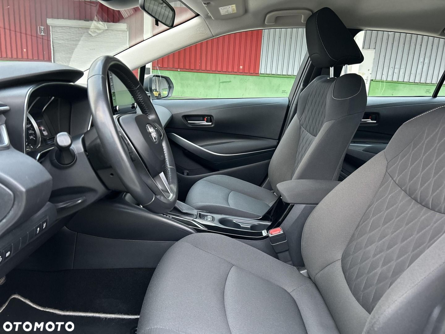 Toyota Corolla - 11