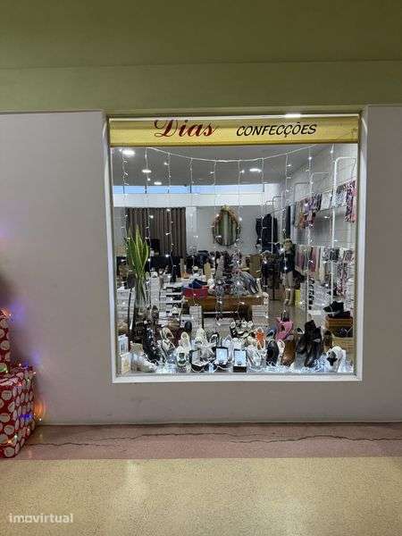Loja na revenda das taipas - Grande imagem: 4/5