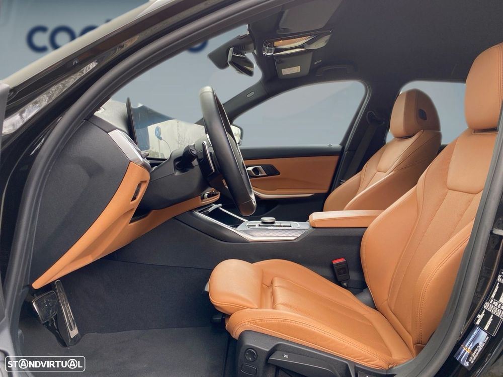 BMW 318 d Pack Desportivo M Auto - 3