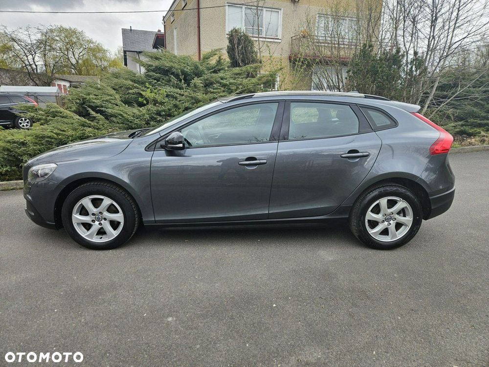 Volvo V40 Cross Country - 3
