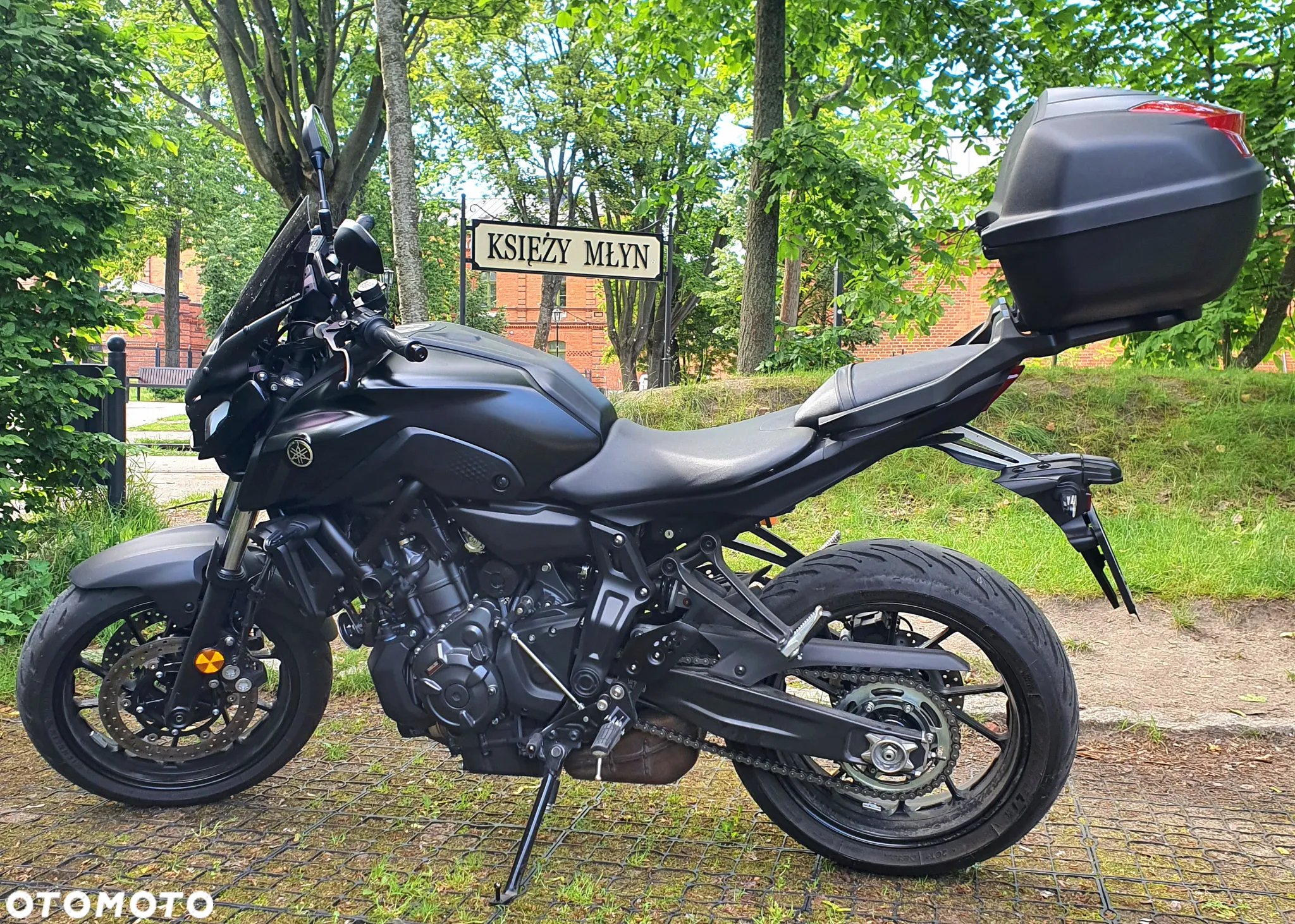 Yamaha MT - 4