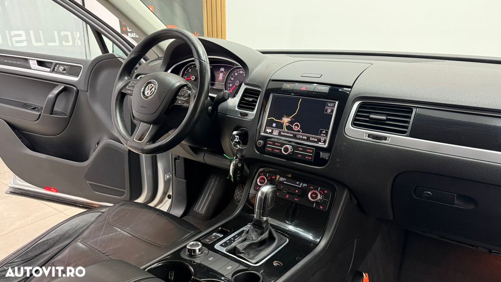 Volkswagen Touareg - 22