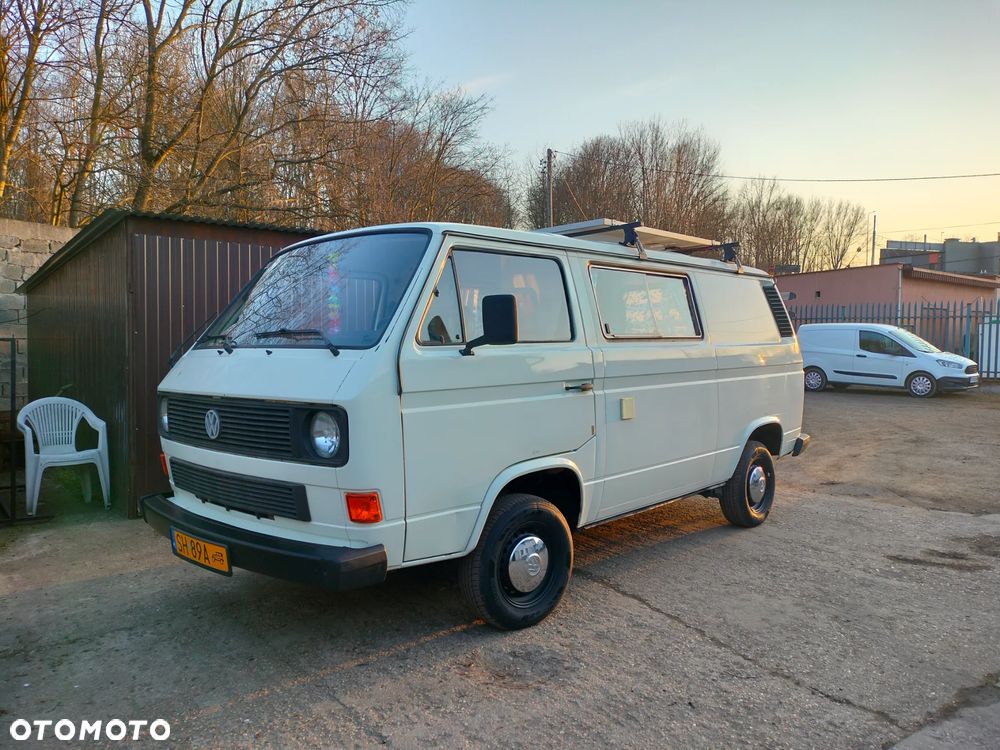 Volkswagen Transporter - 2