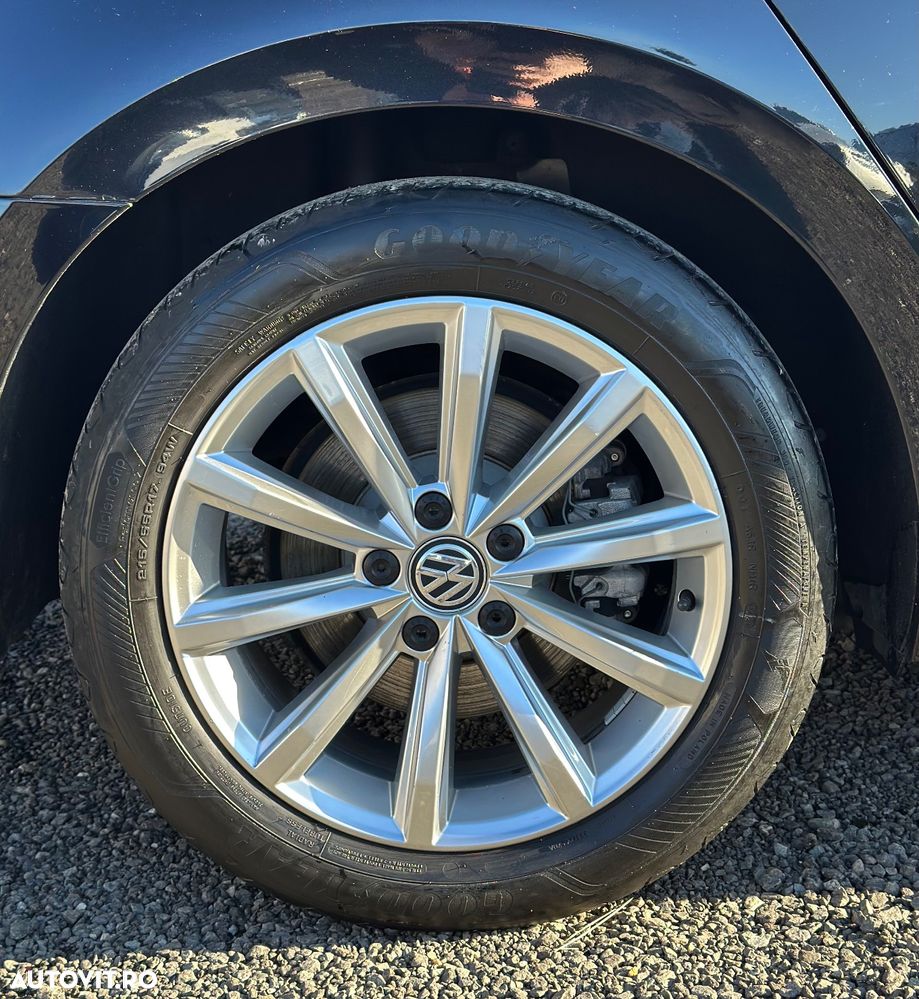 Volkswagen Passat - 16