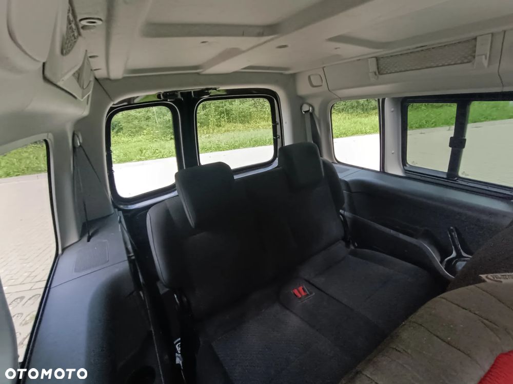 Volkswagen Caddy Maxi Trendline DSG - 11
