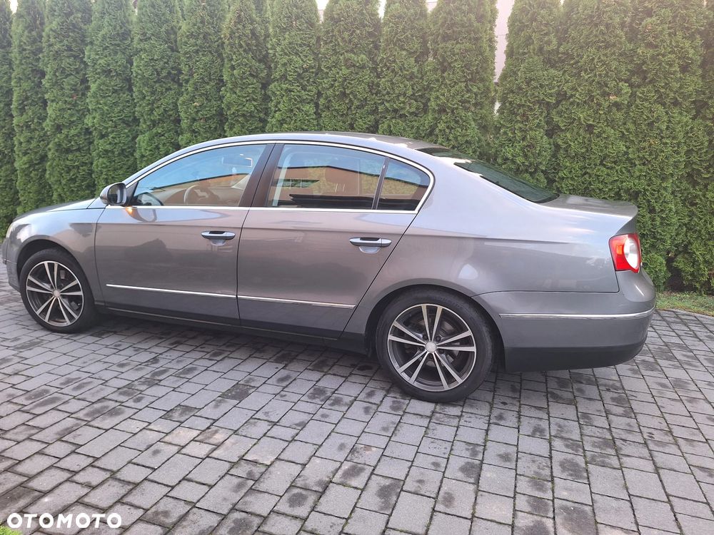 Volkswagen Passat 1.9 TDI DPF BlueMotion - 7