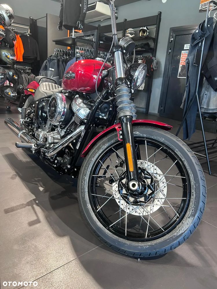 Harley-Davidson Softail Street Bob - 3