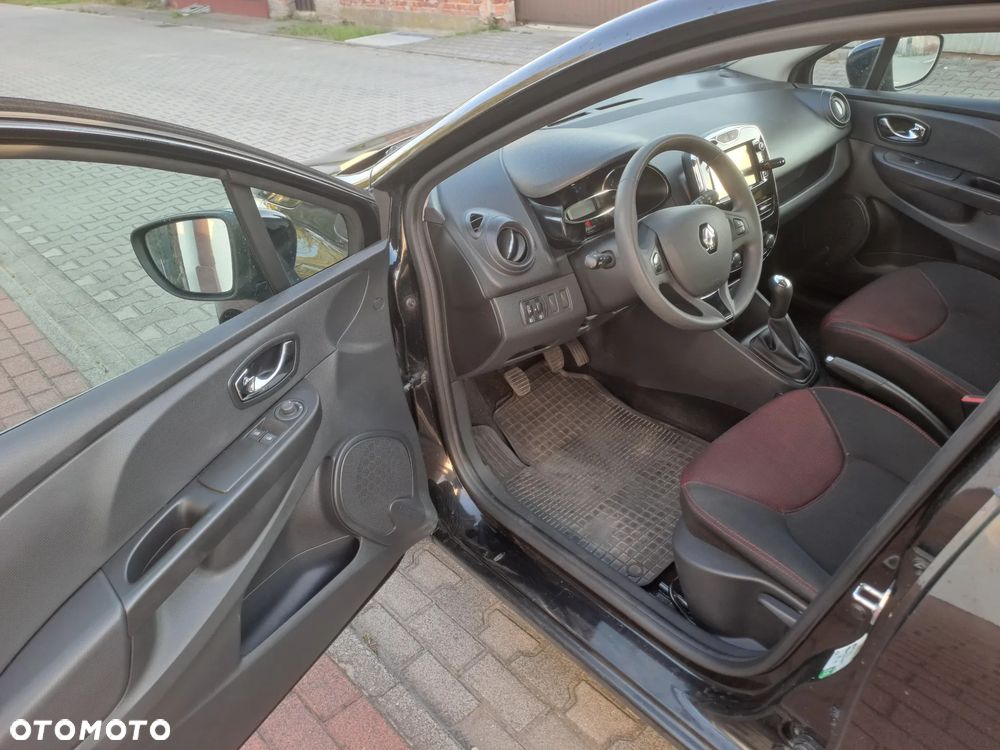 Renault Clio 1.2 16V Intens - 10