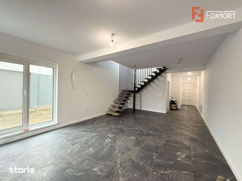 Duplex cu 4 camere de vanzare in localitatea Covaci - Imagine principală: 2/19