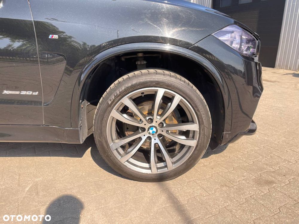 BMW X5 xDrive30d - 26