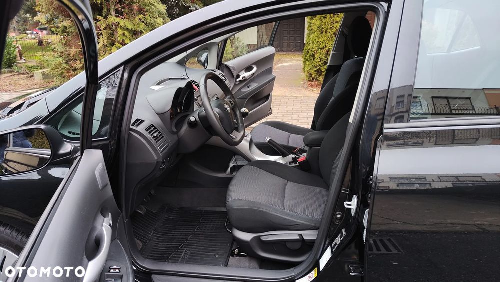 Toyota Auris - 10