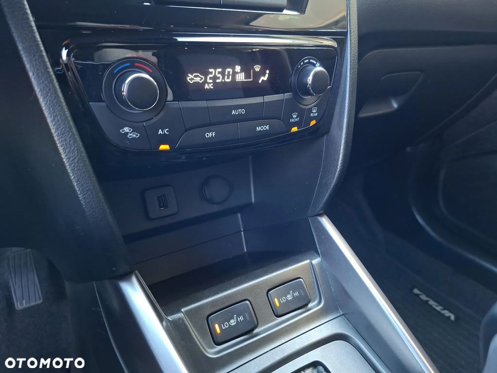 Suzuki Vitara 1.4 Boosterjet SHVS Premium 4WD - 28