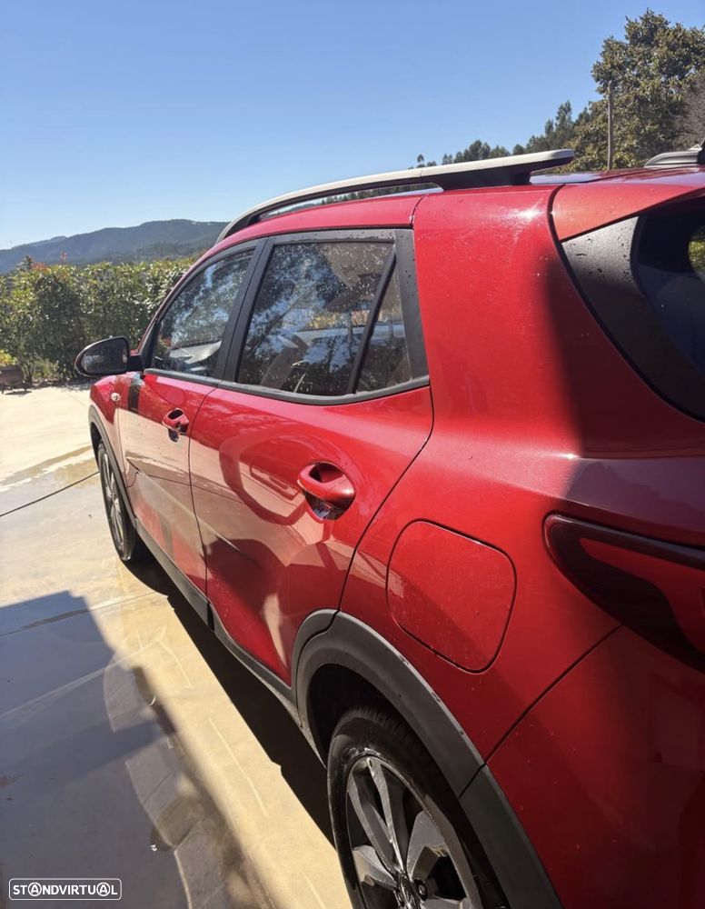 Kia Stonic 2021 photo 2