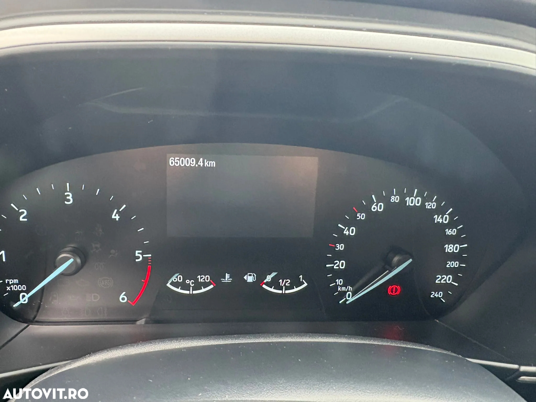 Ford Focus 1.5 EcoBlue Active Business - 6