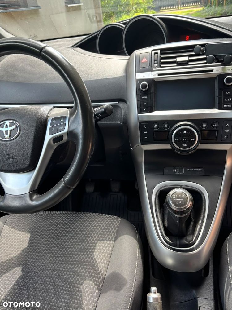 Toyota Verso 1.8 Premium 7os EU6 - 3