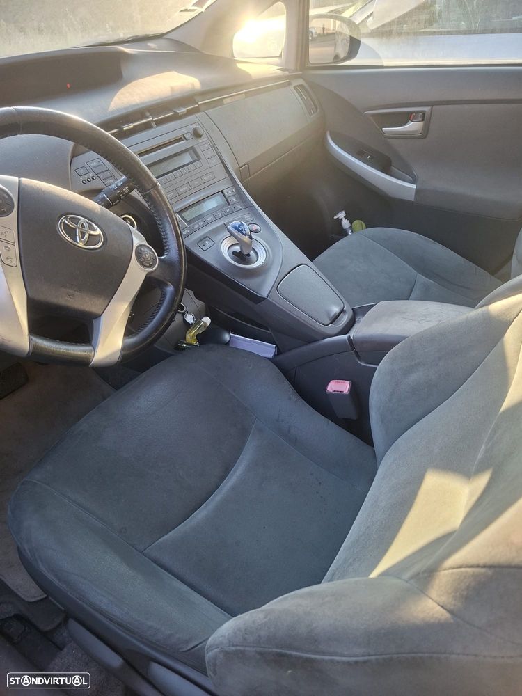 Toyota Prius 1.8 Premium+GPS - 9