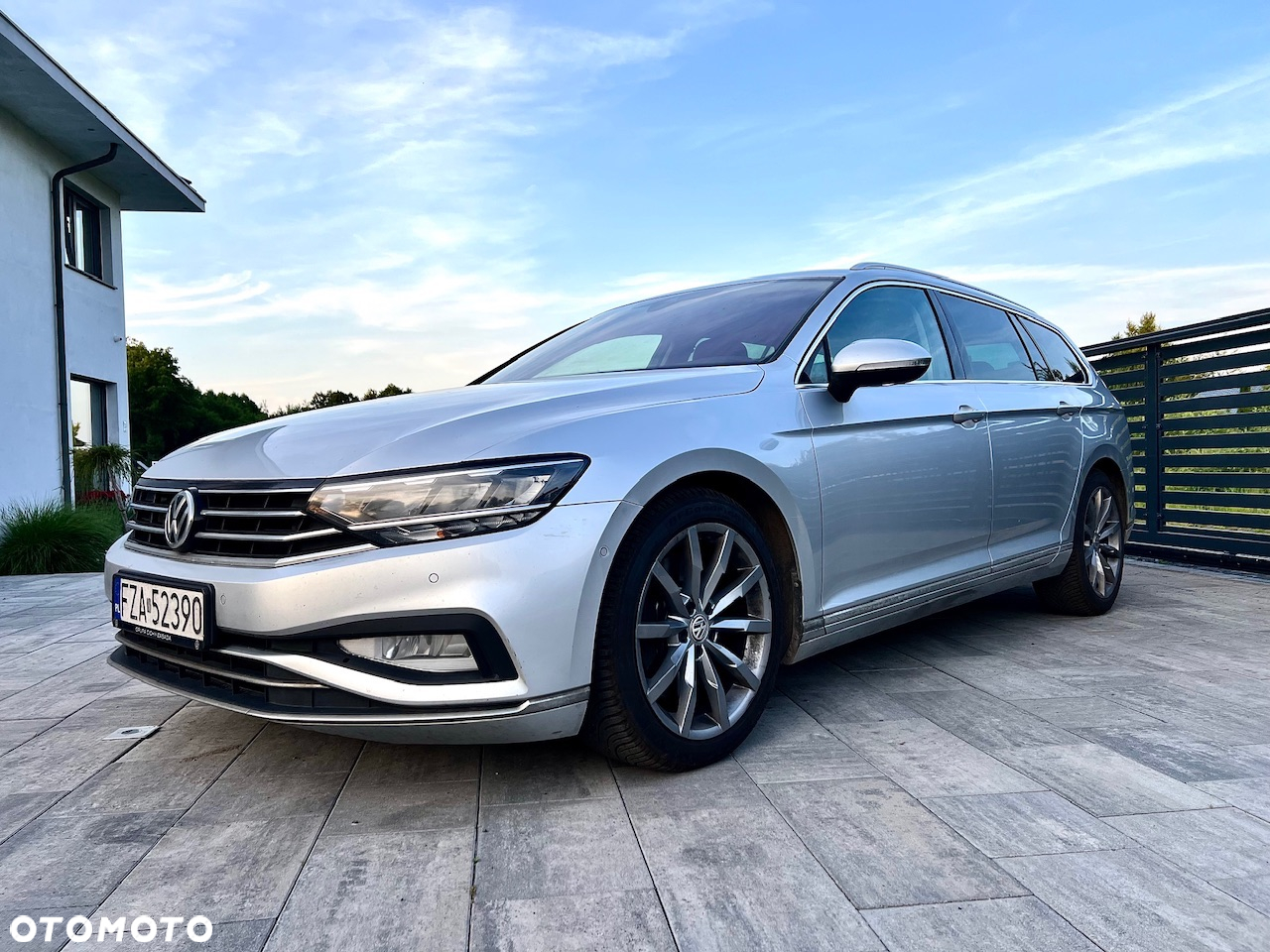 Volkswagen Passat 2.0 TDI 4Mot Elegance DSG - 2